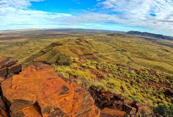 Mount_Bruce_Summit_1
