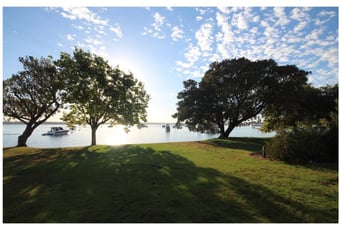 2015_Sunrise_over_Matilda_bay_on_Karda_Bidi_(Sally_Wallace)_(8)s