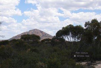 20111204_Peak_Charles_-Kevin_Smith_(4)