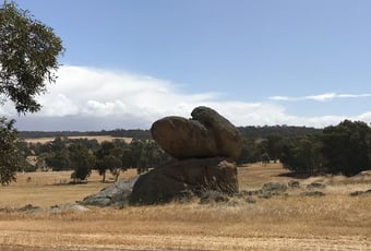 Balancing_Rock_shire_of_york