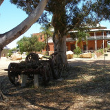 The Greenhills Inn (originally called the Railway Hotel) was built in 1906
 by one of the first female Publicans in Western Australia, Mary Ann McMullen. 
Today it’s a popular destination with an enjoyable historic rural ambience.
